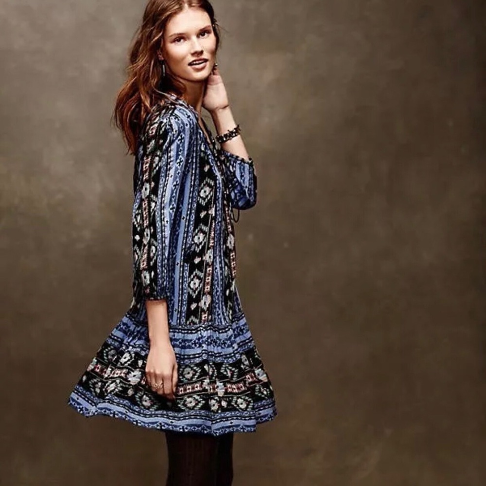 Anthropologie Dress Blue Black Aztec Crochet Shift Holding Horses Winter Moon L